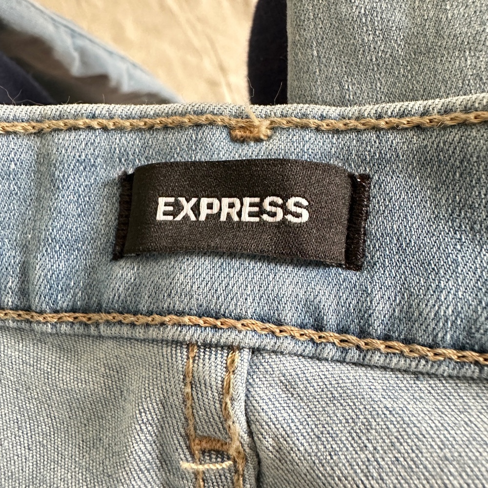 Express Cropped Flare High Rise Jeans 12/R - Picture 7 of 13